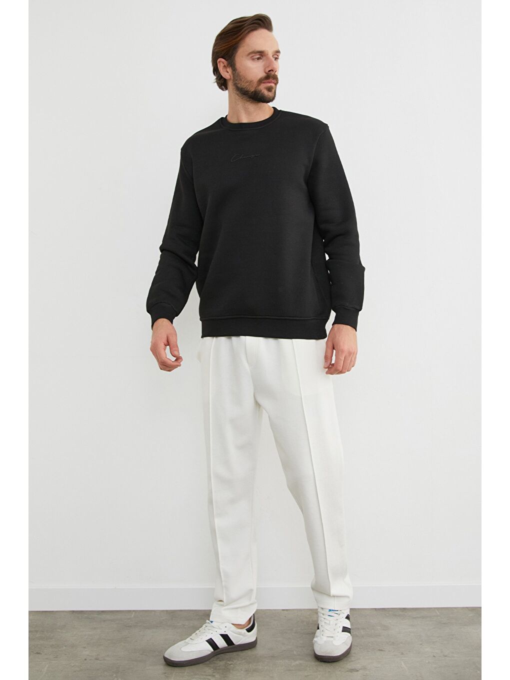 Siyah 3 İplik Yazı Baskılı Bisiklet Yaka Sweatshirt-1