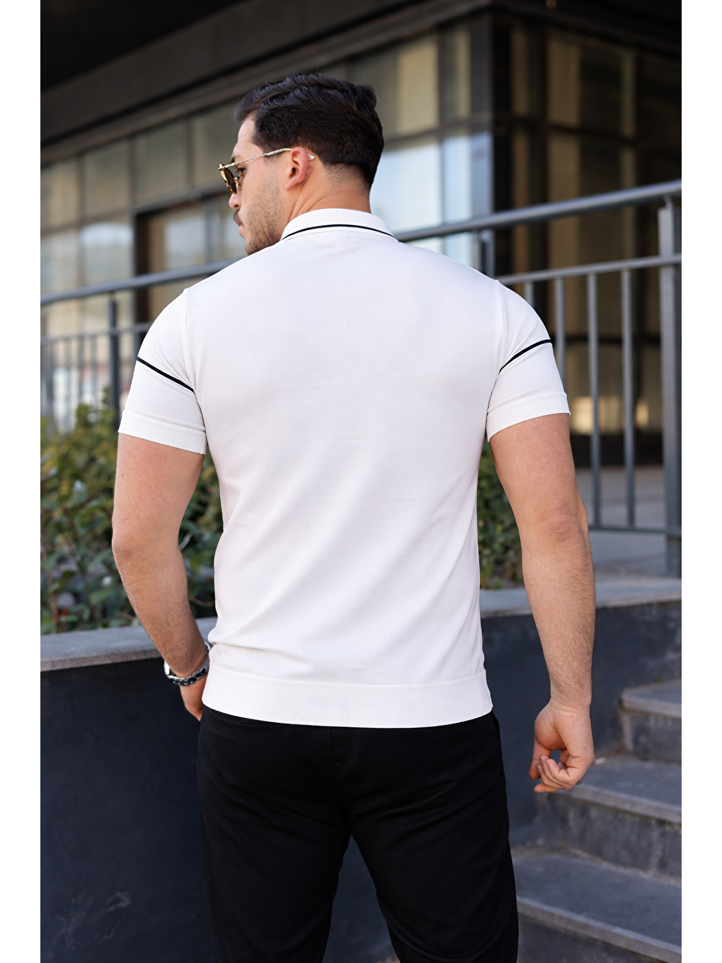 Erkek Günlük Çizgili Fermuarlı Triko Beyaz Polo Yaka Tişört-5