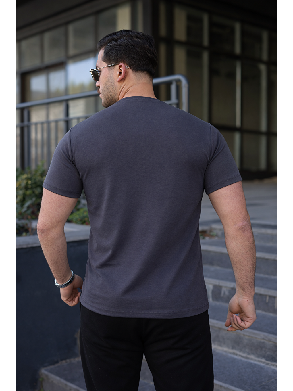 Gri Erkek Kısa Kol Yazlık Baskılı Füme Dar Tişört-2