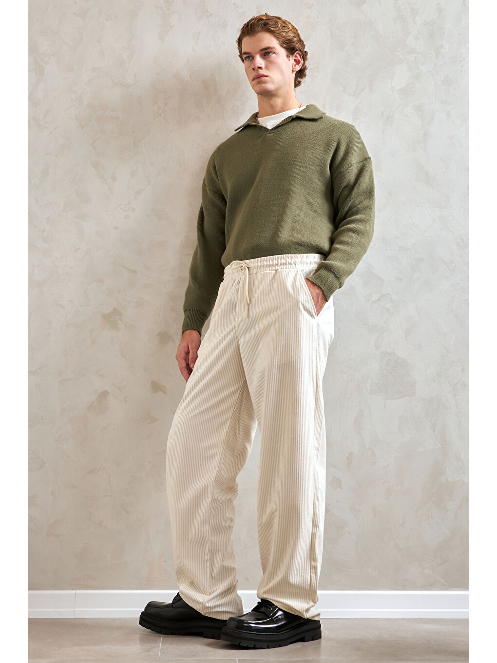 Ekru Erkek Beli Lastikli Baggy Kalıp Kadife Pantolon-1