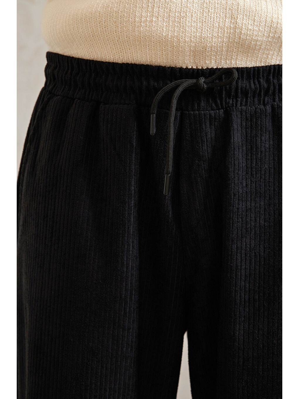 Siyah Erkek Beli Lastikli Baggy Kalıp Kadife Pantolon-3