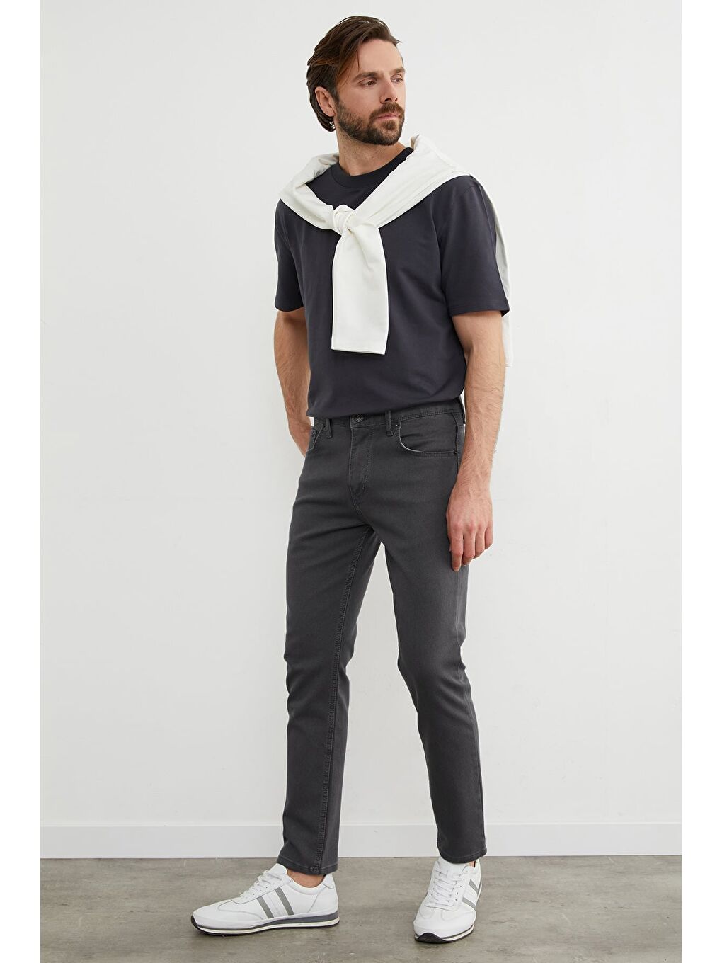 Gri Fermuarlı Slim Fit Jean-1