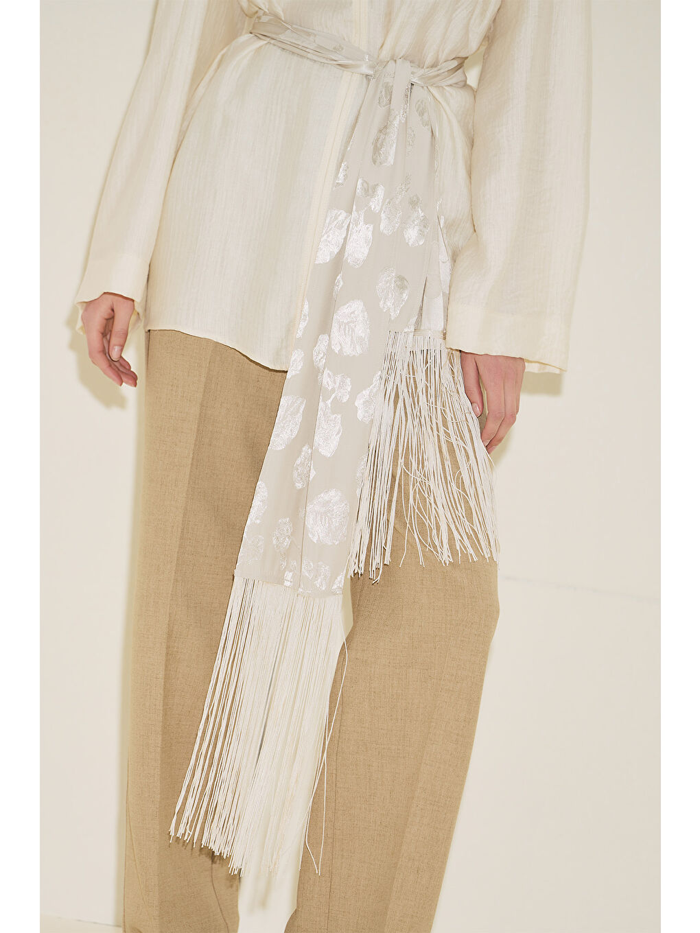 Bej Püskül Detaylı Şal Vanilya-4