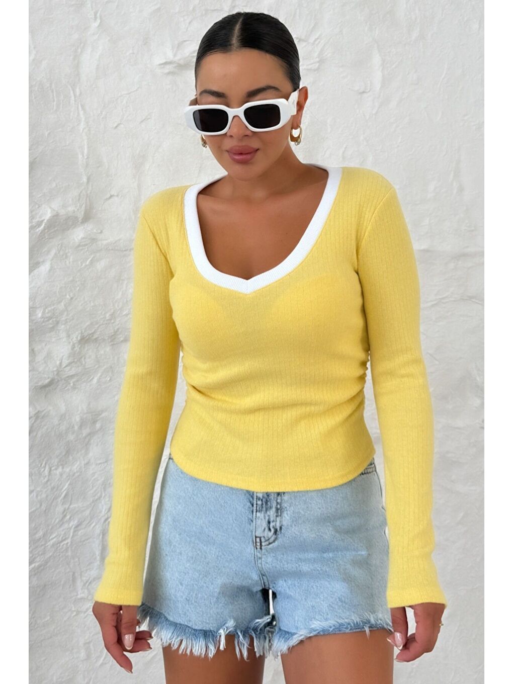 Kadın Sarı V Yakalı Biyeli Uzun Kollu İnterlok Bluz-3