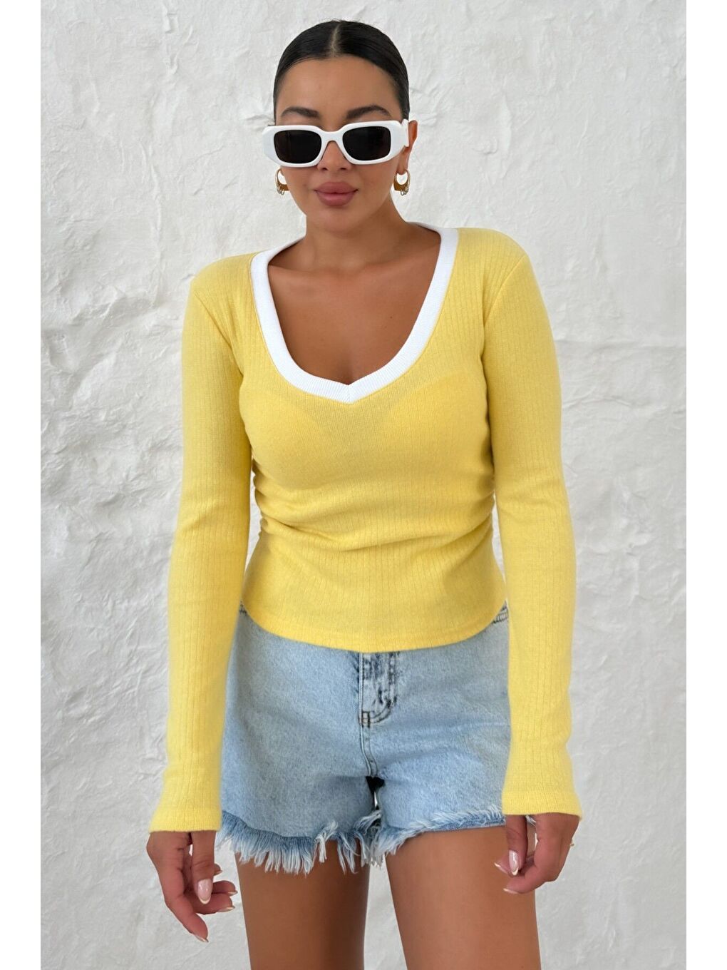 Kadın Sarı V Yakalı Biyeli Uzun Kollu İnterlok Bluz-4