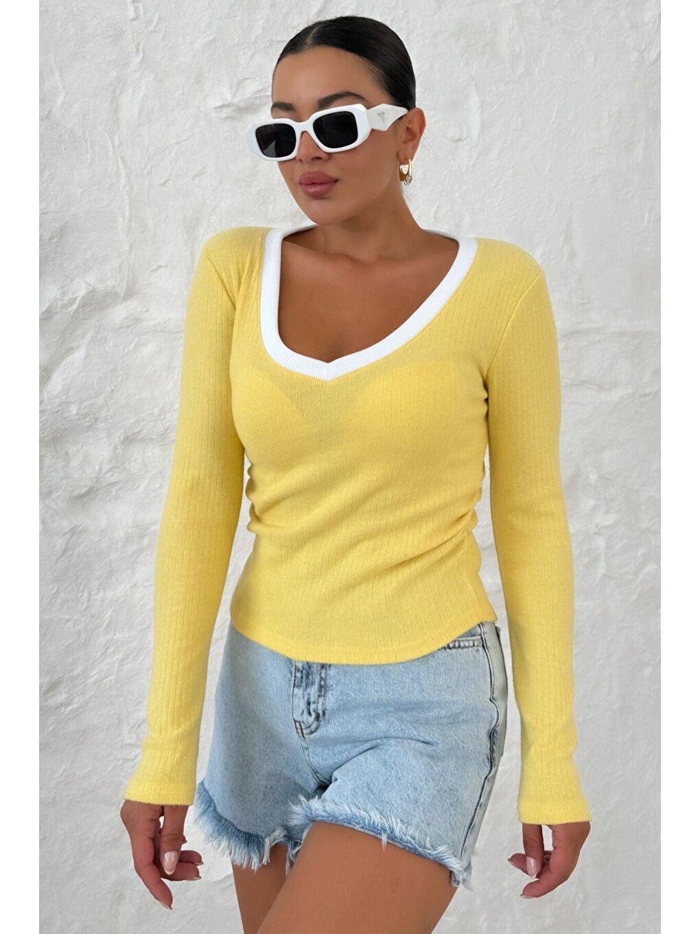 Kadın Sarı V Yakalı Biyeli Uzun Kollu İnterlok Bluz-5