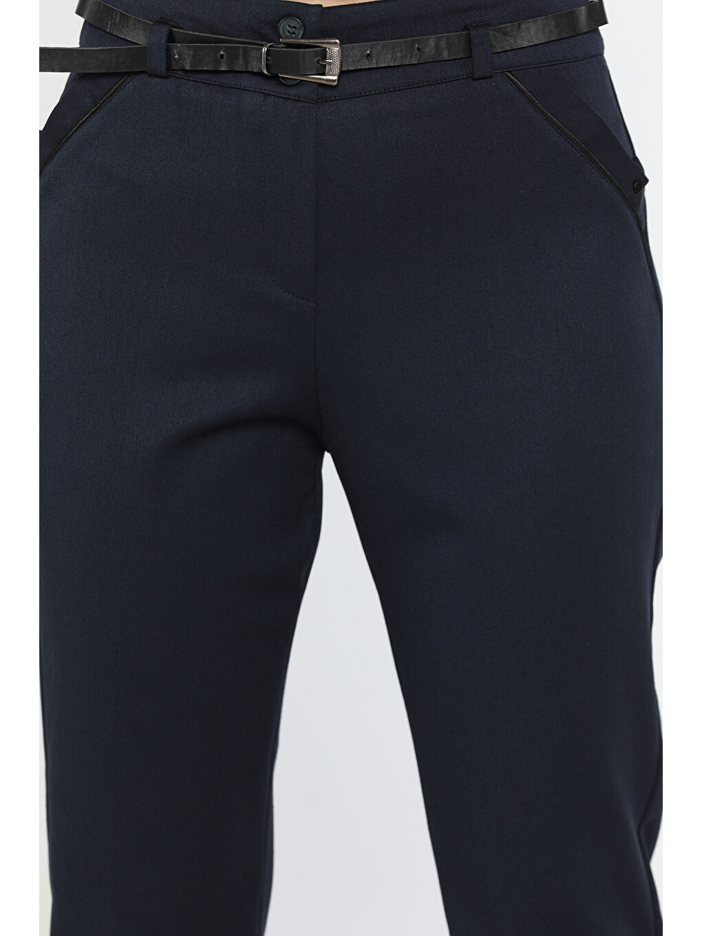 Lacivert Büyük Beden Kadın Kemerli Kumaş Pantolon-3