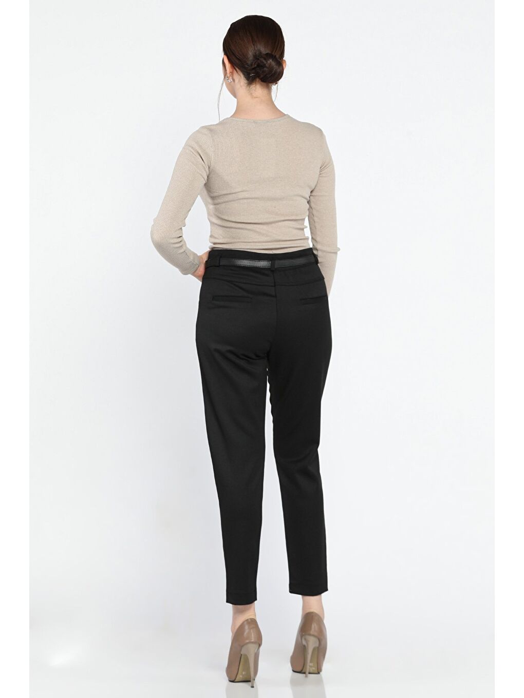 Siyah Büyük Beden Taş Detaylı Kemerli Kadın Kumaş Pantolon-3