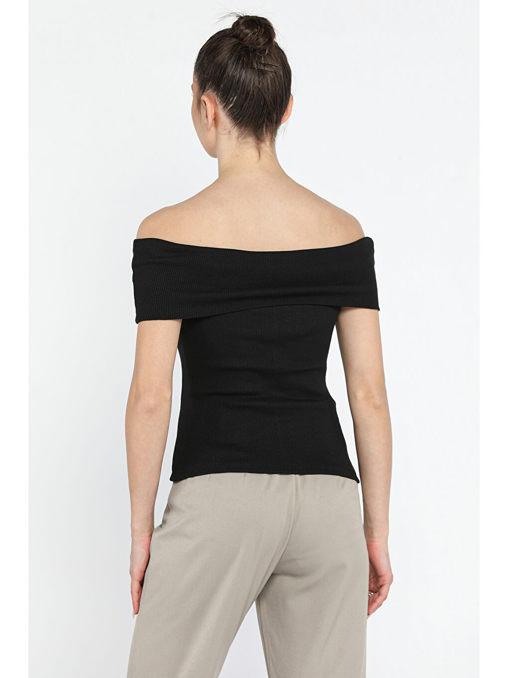 Siyah Kadın Madonna Yaka Kaşkorse Bluz-3