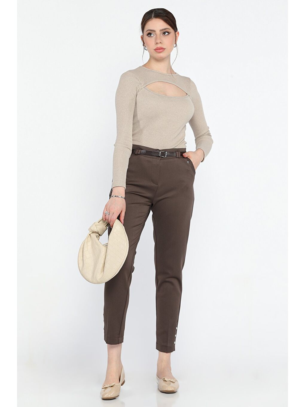Kahverengi Büyük Beden Taş Detaylı Kemerli Kadın Kumaş Pantolon-1