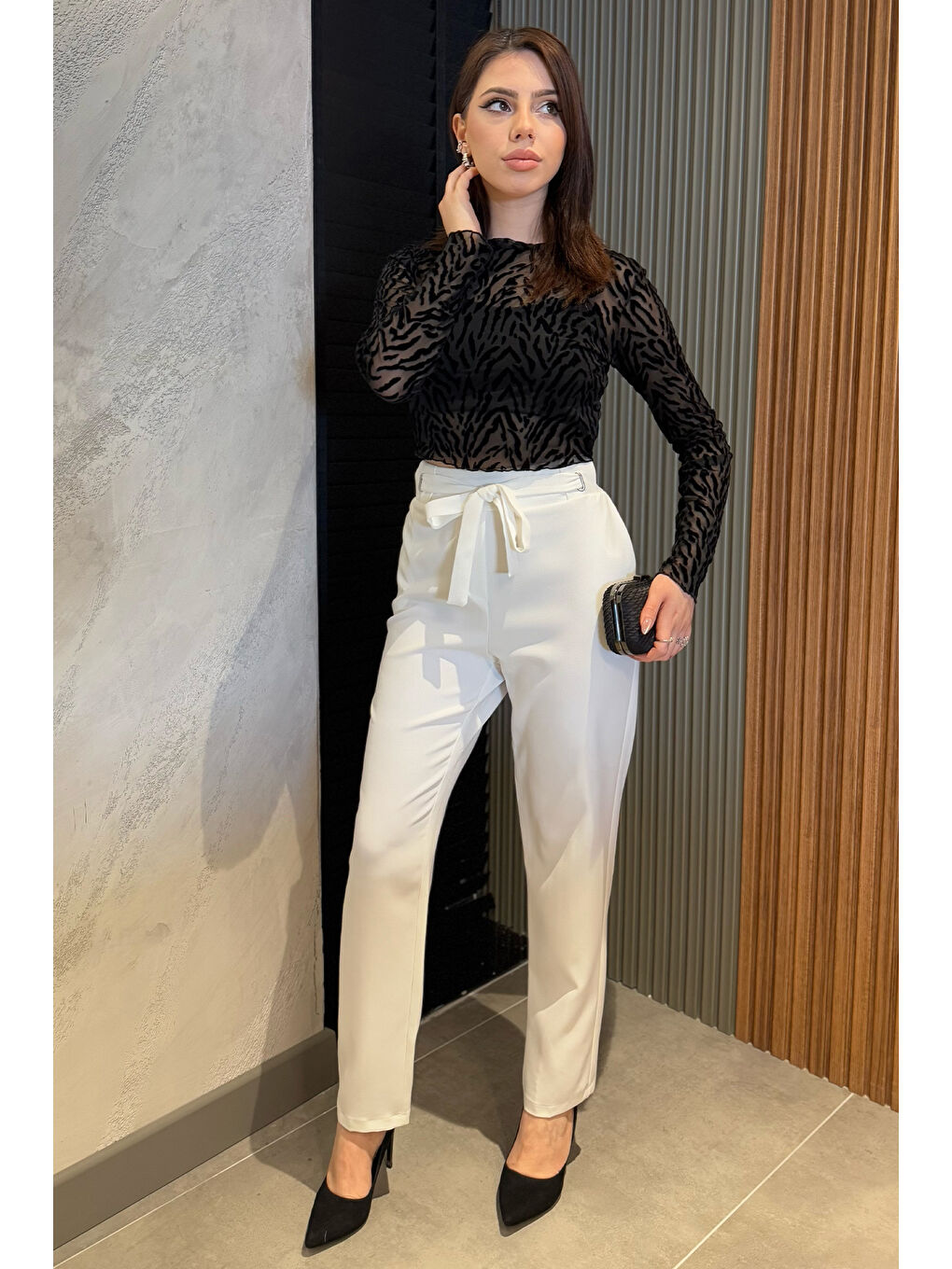 Ekru Bel Bağlamalı Lastikli Kadın Boru Paça Büyük Beden Pantolon