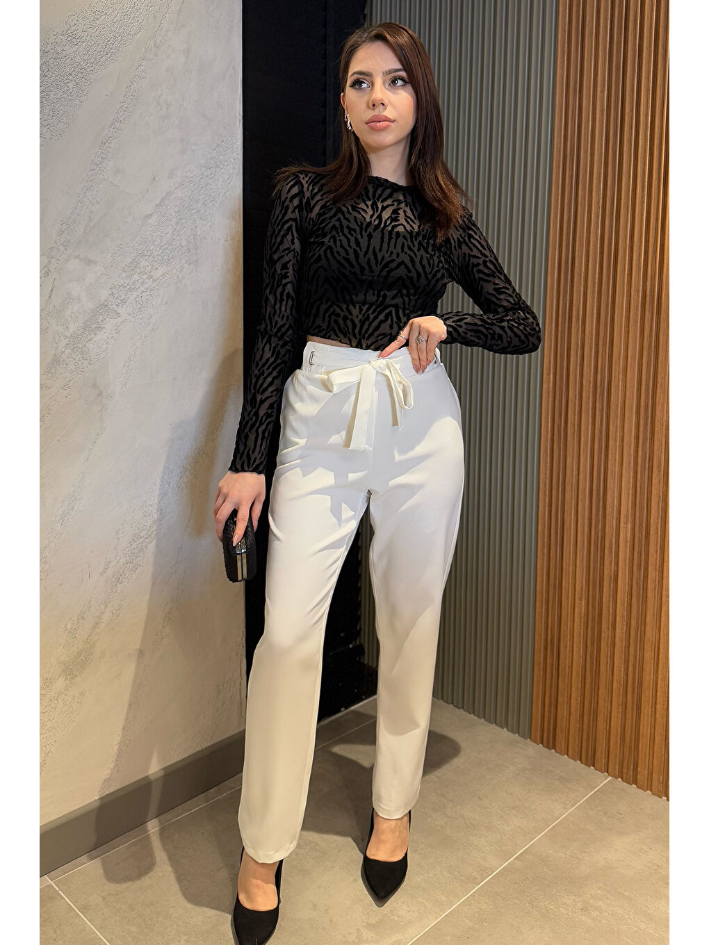 Ekru Bel Bağlamalı Lastikli Kadın Boru Paça Büyük Beden Pantolon-1