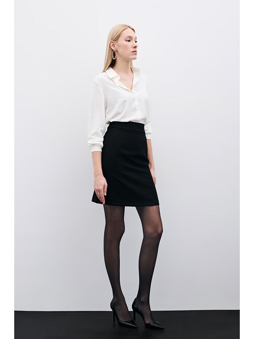 Düz Mini Etek - Siyah-3