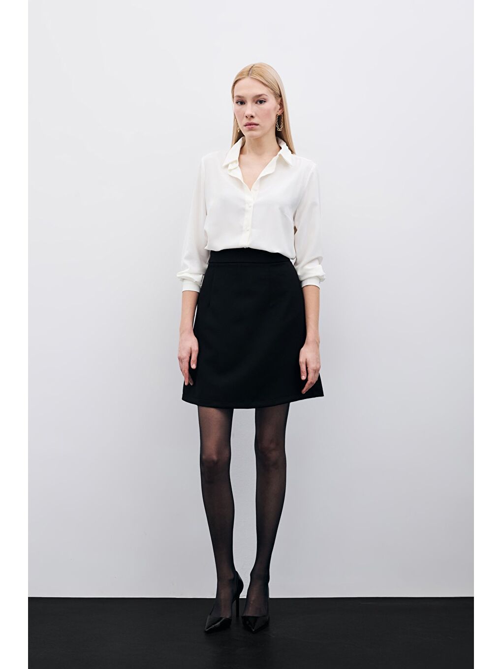 Düz Mini Etek - Siyah-4