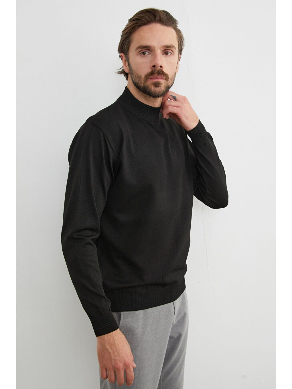 Siyah Basic Dik Yaka Triko Kazak-1