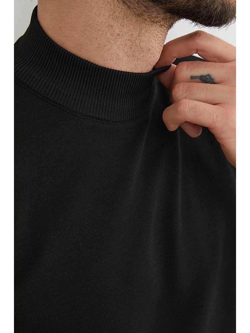 Siyah Basic Dik Yaka Triko Kazak-2