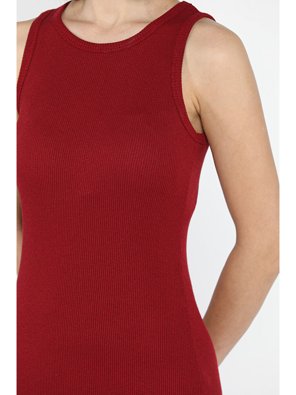 Bordo Kadın Bisiklet Yaka Kolsuz Yırtmaçlı Kaşkorse Elbise-3