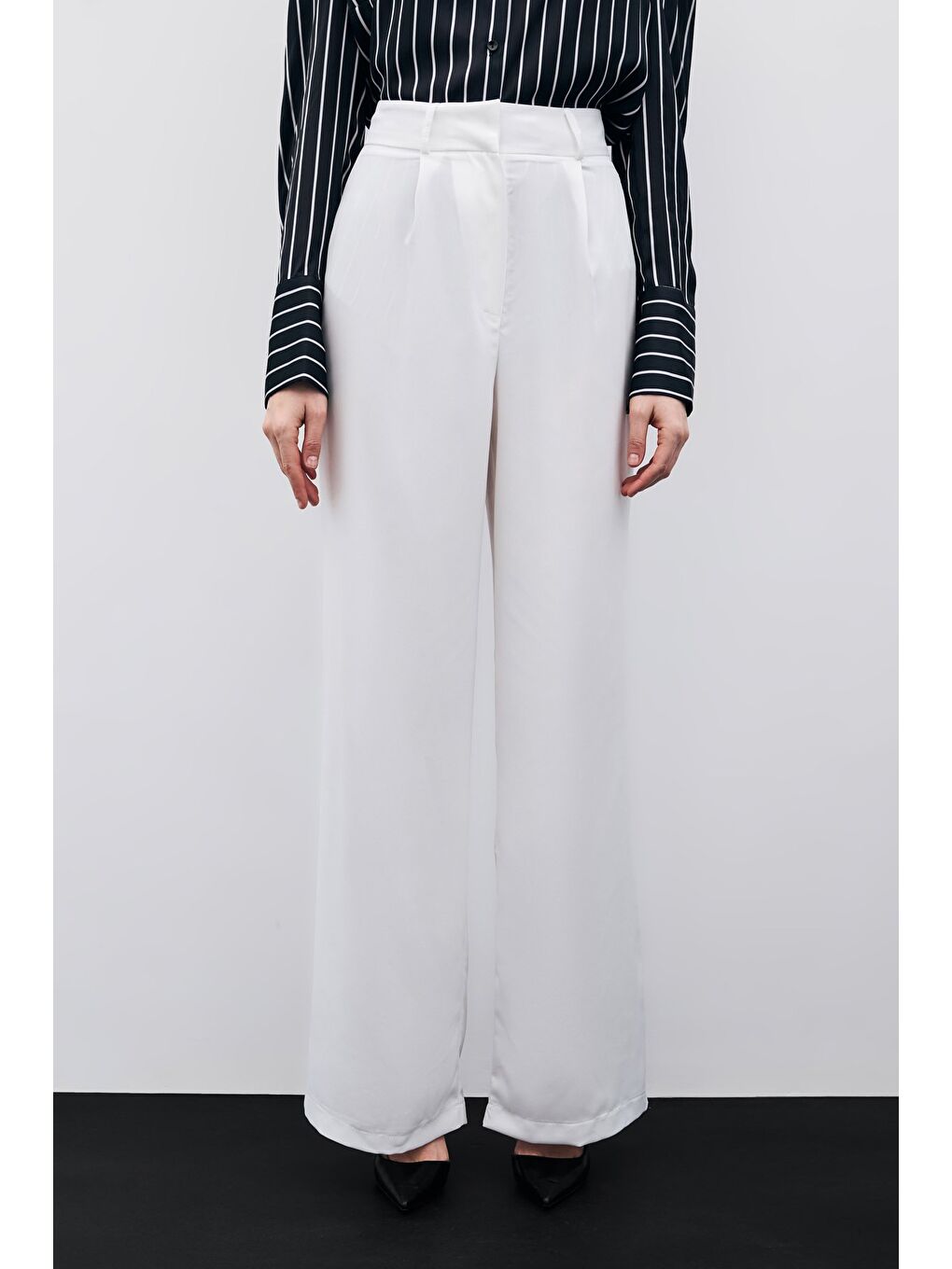 Pileli Krep Pantolon - Ekru-3