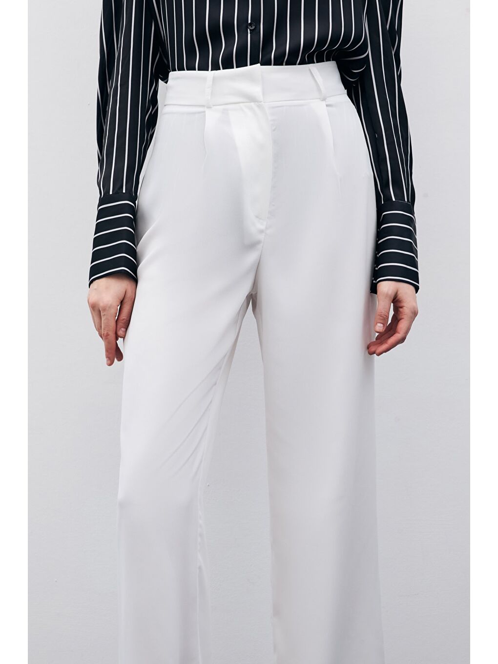 Pileli Krep Pantolon - Ekru-4