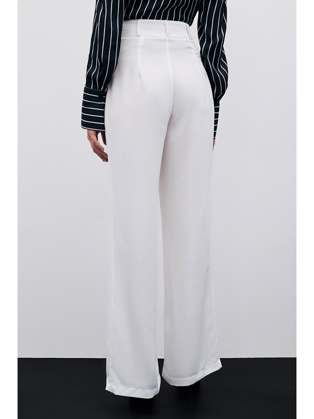 Pileli Krep Pantolon - Ekru-5