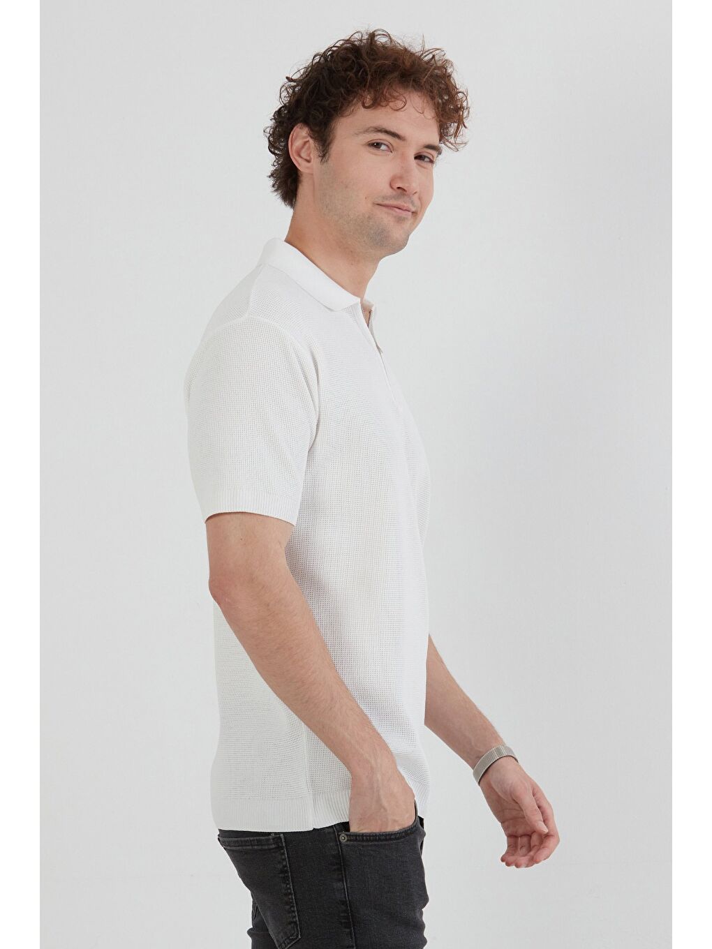 Beyaz Waffle Kumaş Polo Yaka Yarım Fermuarlı Triko Tişört-2