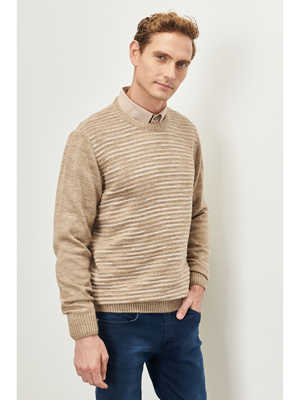 Sarı Erkek VIZON-KEMIK Standart Fit Normal Kesim Bisiklet Yaka Dokulu Desenli Triko Kazak