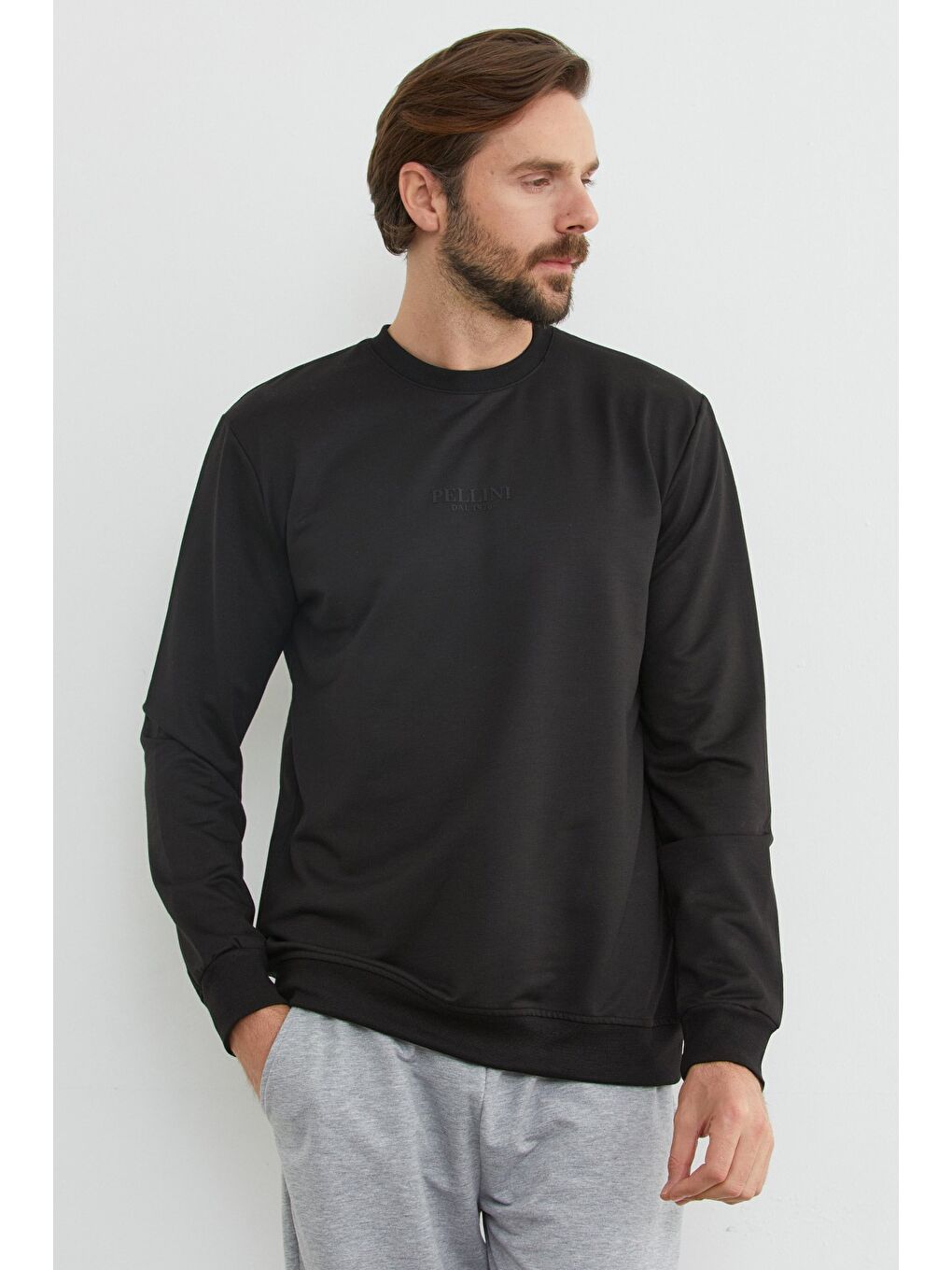 Siyah Pellını Yazı Kabartmalı Bisiklet Yaka Sweatshirt-1