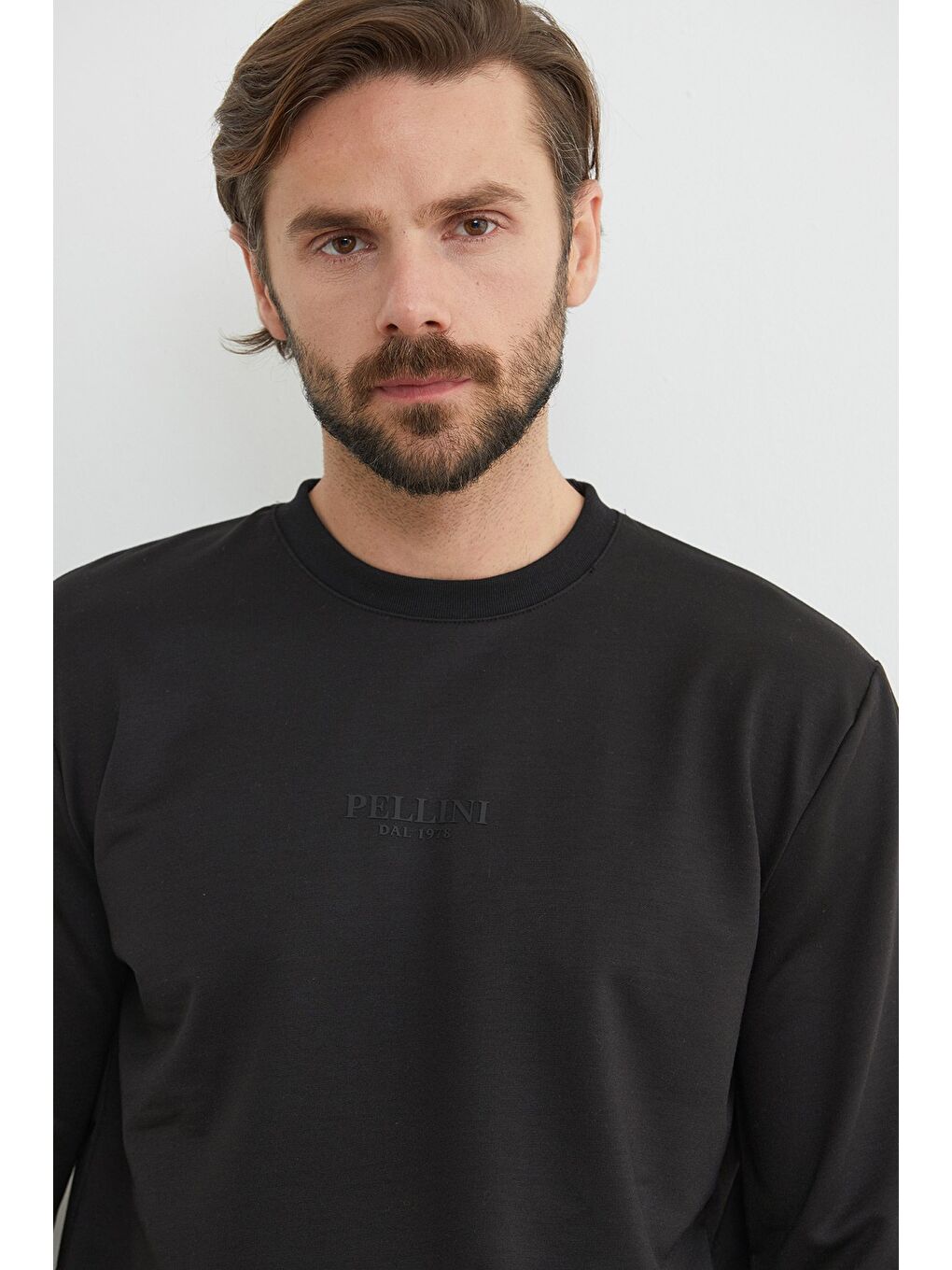 Siyah Pellını Yazı Kabartmalı Bisiklet Yaka Sweatshirt-4