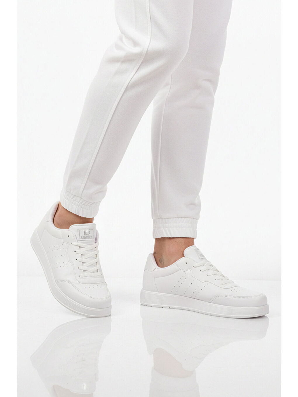 Beyaz Büyük Numara Bağcıklı Cilt Erkek Spor Ayakkabı 158 M