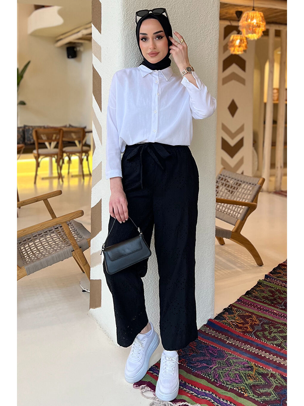 Siyah Kadın Yüksek Bel Fistolu Bel Lastikli Kuşaklı Pantolon-2