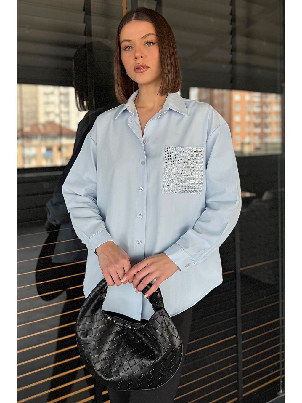 Mavi Taş İşlemeli Oversize Kadın Gömlek