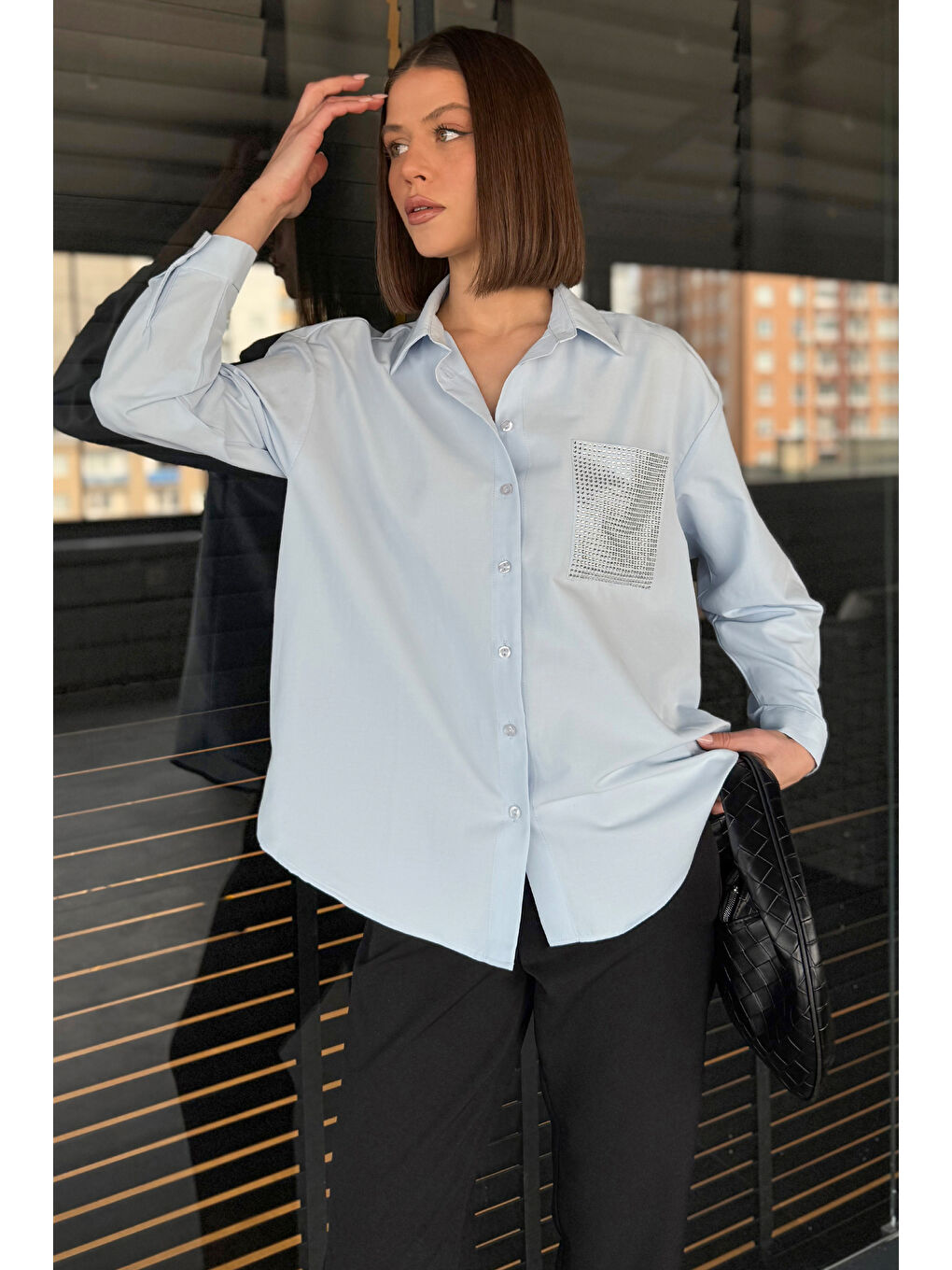 Mavi Taş İşlemeli Oversize Kadın Gömlek-1