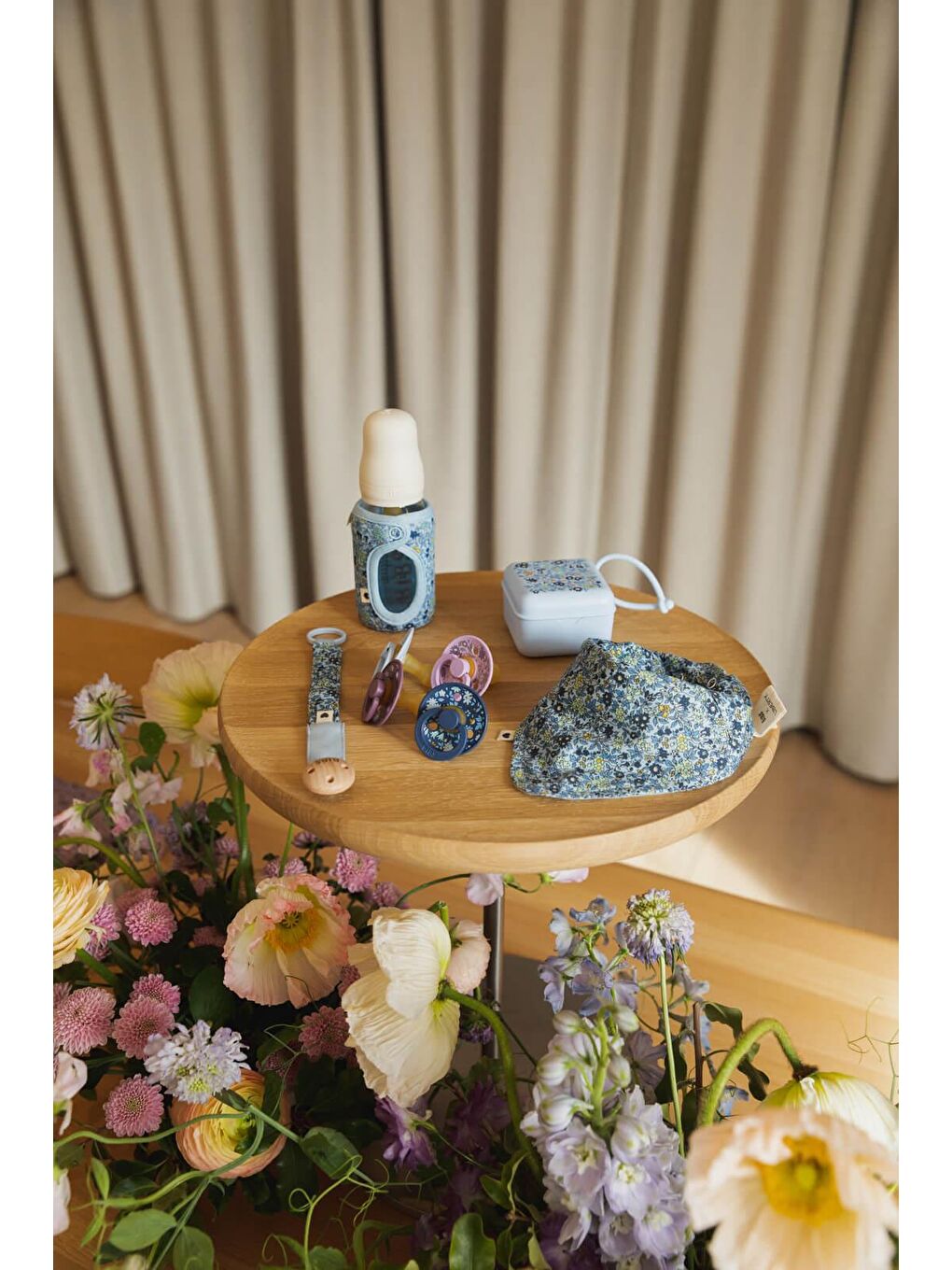 X Liberty Bandana Bib Chamomile Lawn-B.Blue-2