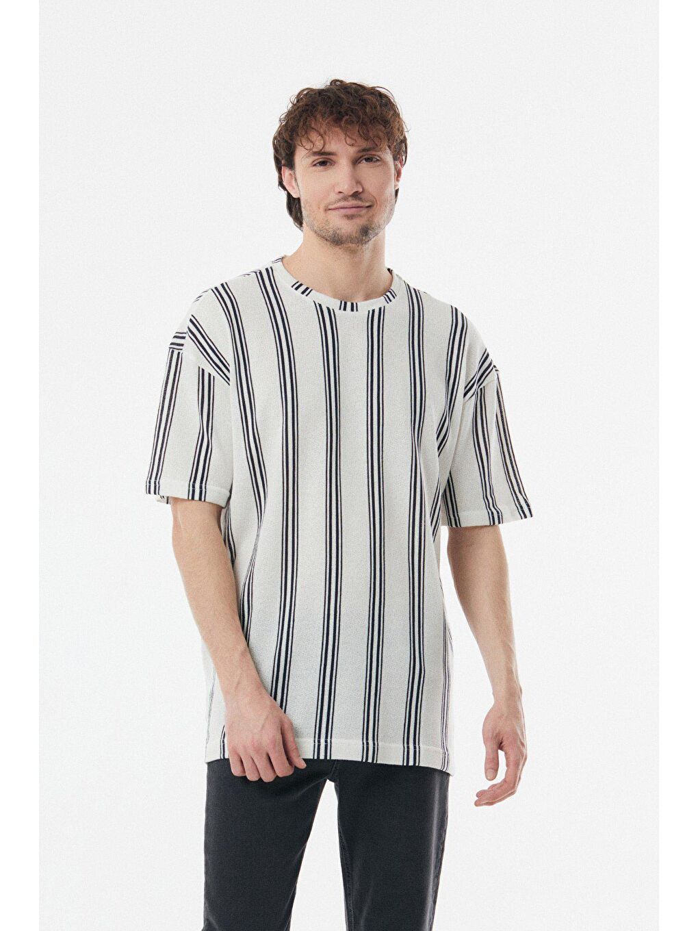 Lacivert Çizgili Bisiklet Yaka Oversize Tişört