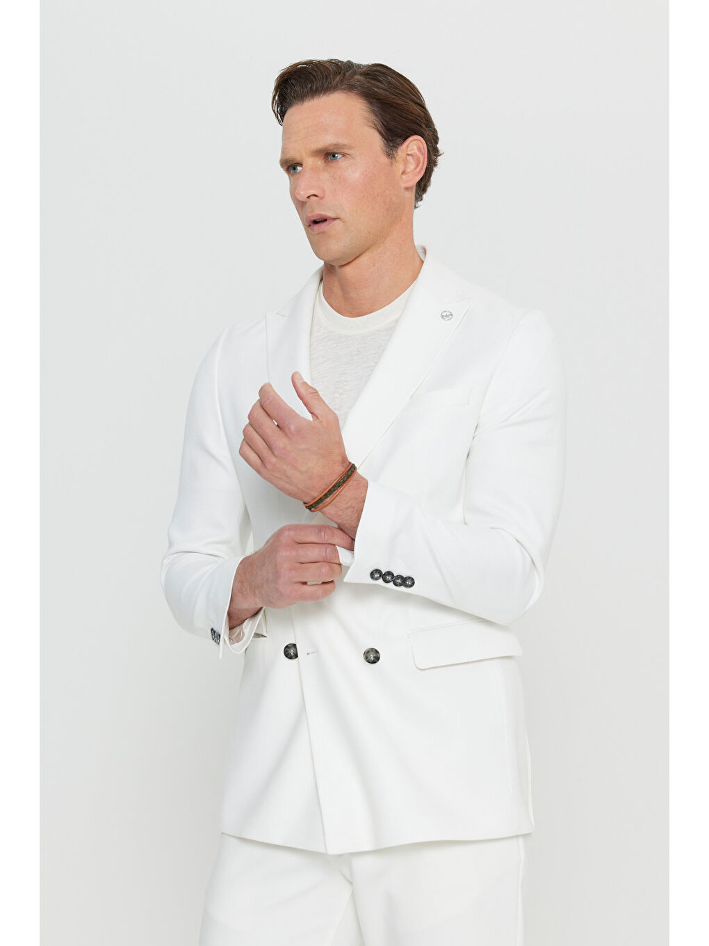 Erkek Ekru Slim Fit Dar Kesim Kırlangıç Yaka Kapak Cepli Blazer Ceket-4