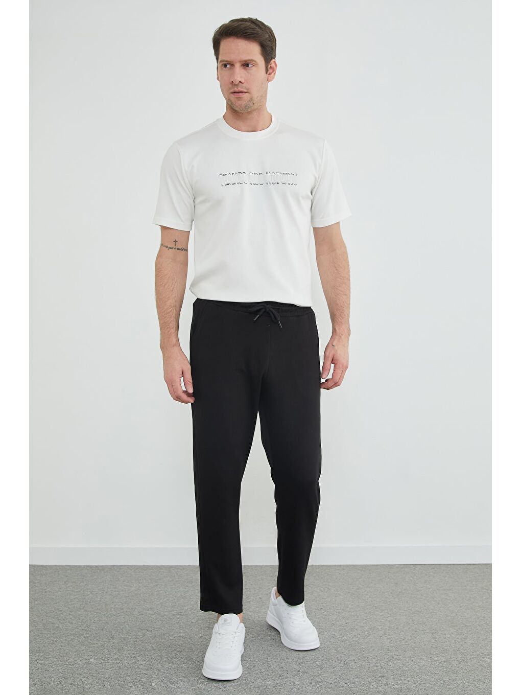 Siyah Beli Bağlamalı Cepli Modal Pantolon-3