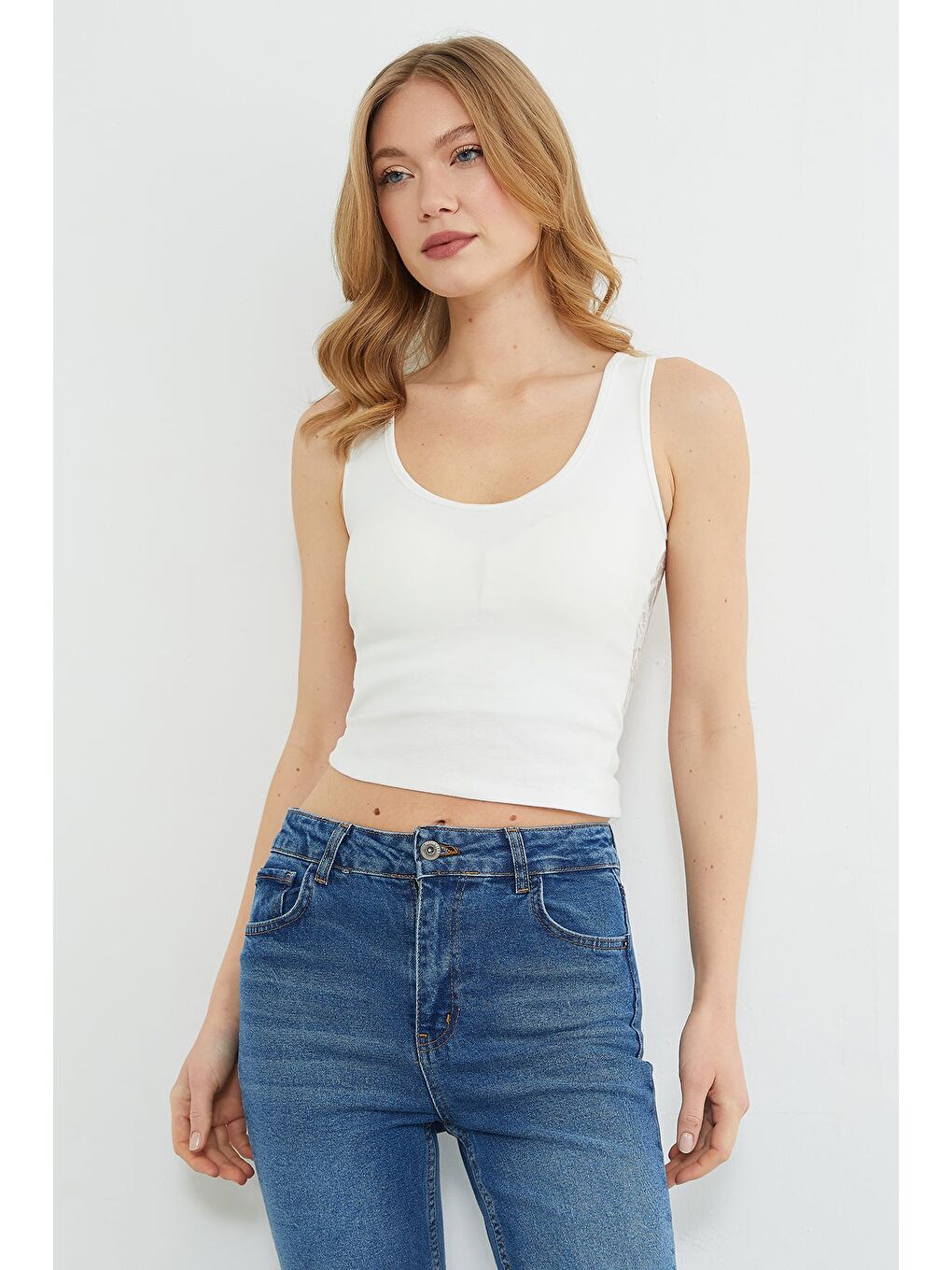 Ekru Arkası Dantelli Transparan Kaplı Bluz-2