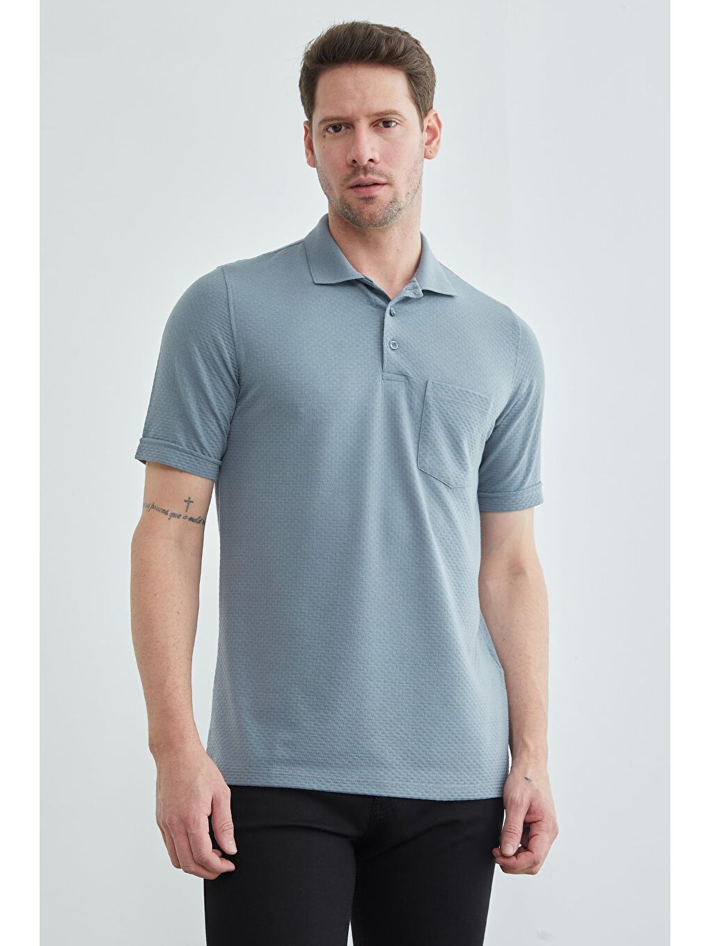 Gri Desenli Tek Cepli Polo Yaka Tişört-1