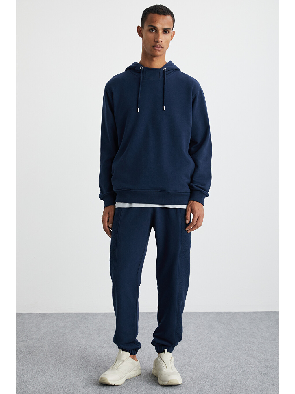 Alessıo Erkek %100 Pamuk Kapüşonlu Kordon Detaylı Oversize Fit Lacivert Sweatshirt-1