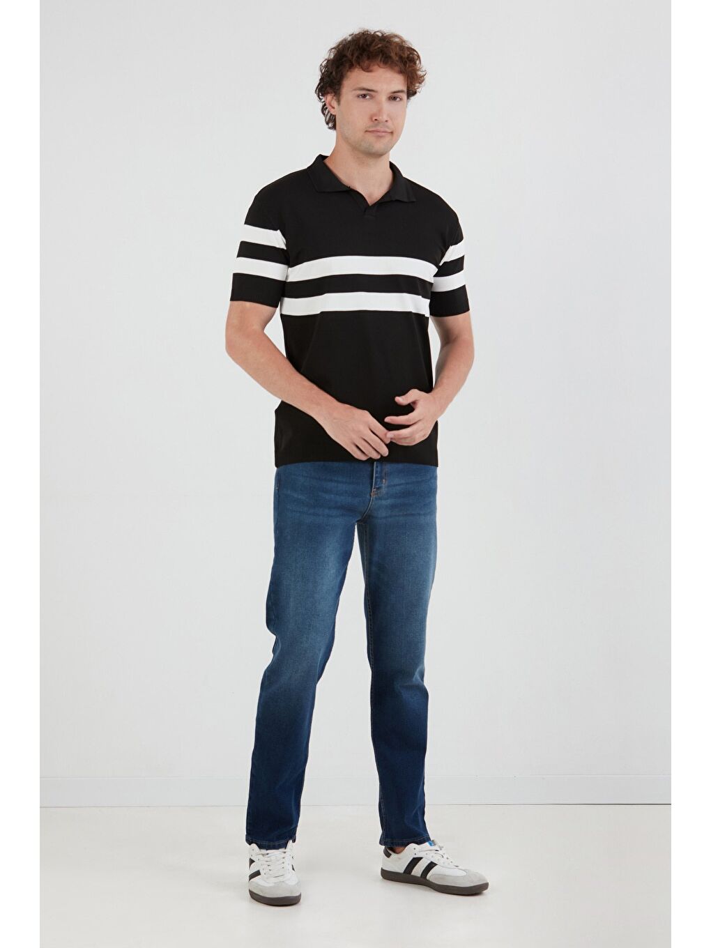 Siyah Polo Yaka Çizgili Triko Tişört-1