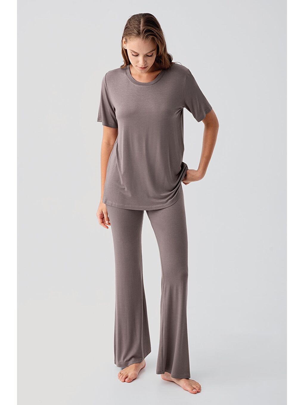 Bej Kısa Kollu Basic İspanyol Paça Esnek Viskoz Pijama Takım 19213-1