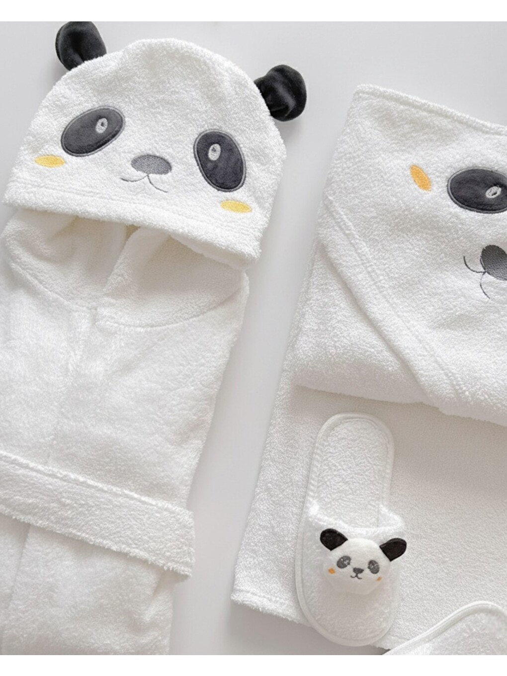 Beyaz Erkek Bebek Panda Nakışlı 4'lü Havlu & Bornoz Banyo Seti, Yeni Doğan Bornoz Takımı-1