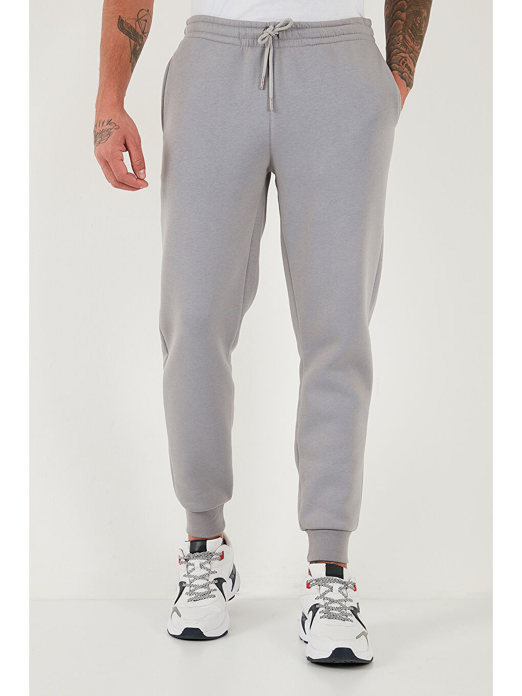 Gri Pamuklu Regular Fit Normal Bel Cepli Erkek Eşofman Altı 5908060-1