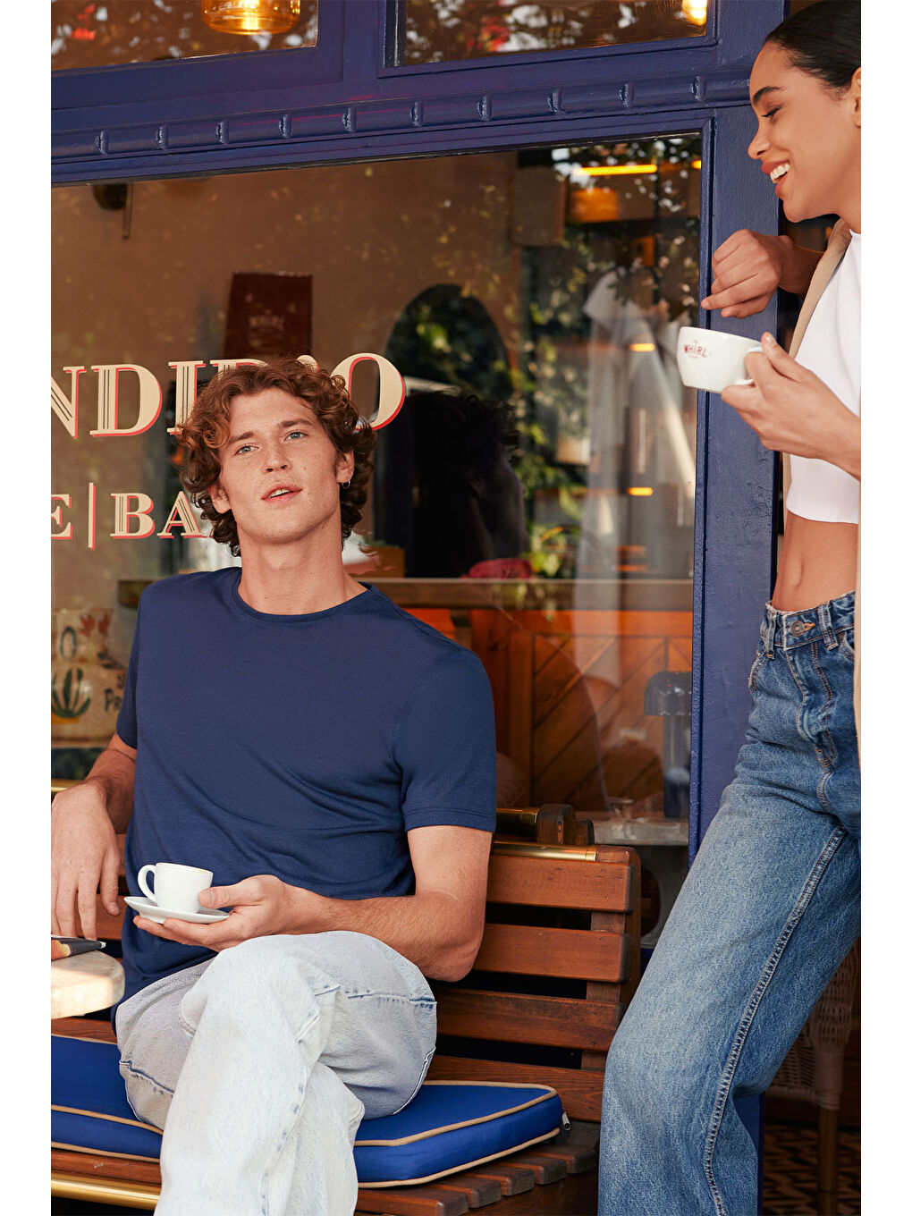 Erkek Lacivert Slim Fit Dar Kesim Bisiklet Yaka Kısa Kollu Keten Görünümlü Tişört-4