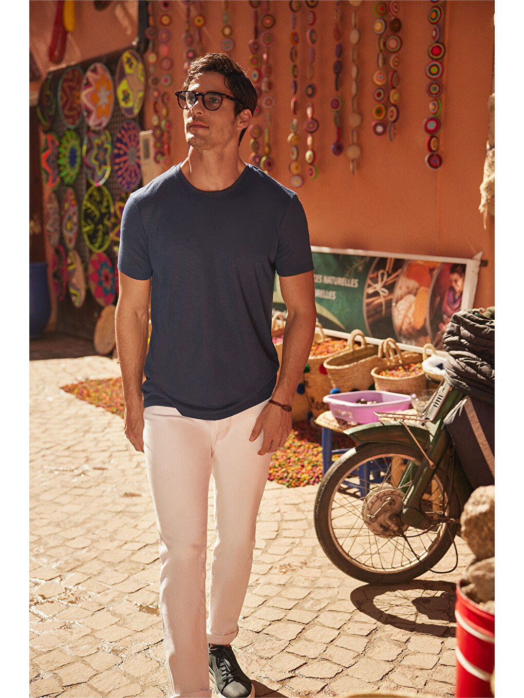 Erkek Lacivert Slim Fit Dar Kesim Bisiklet Yaka Kısa Kollu Keten Görünümlü Tişört-5