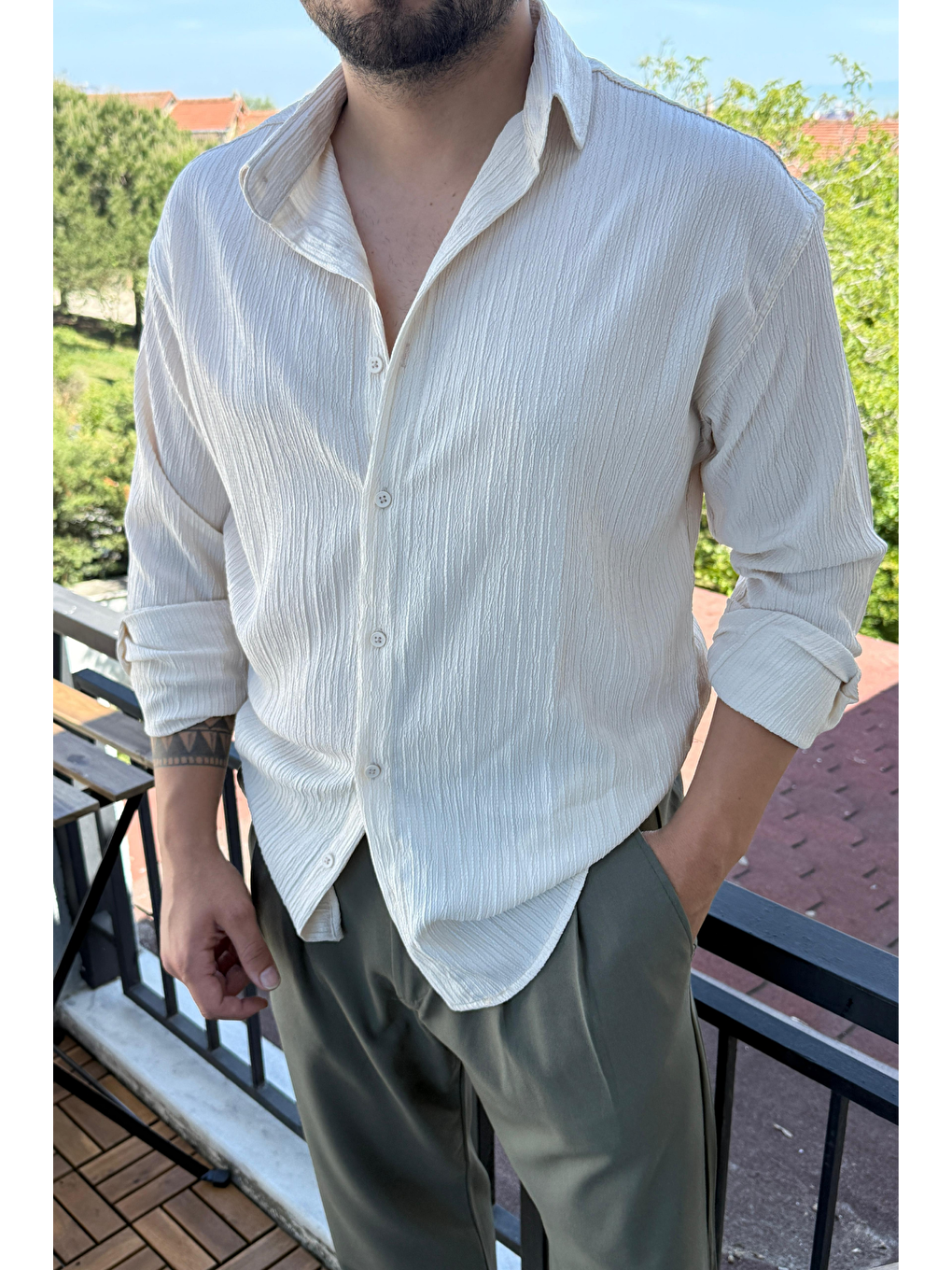 Tam Kalıp Bürümcük Kumaş Gömlek Zümrüt Beyaz-1