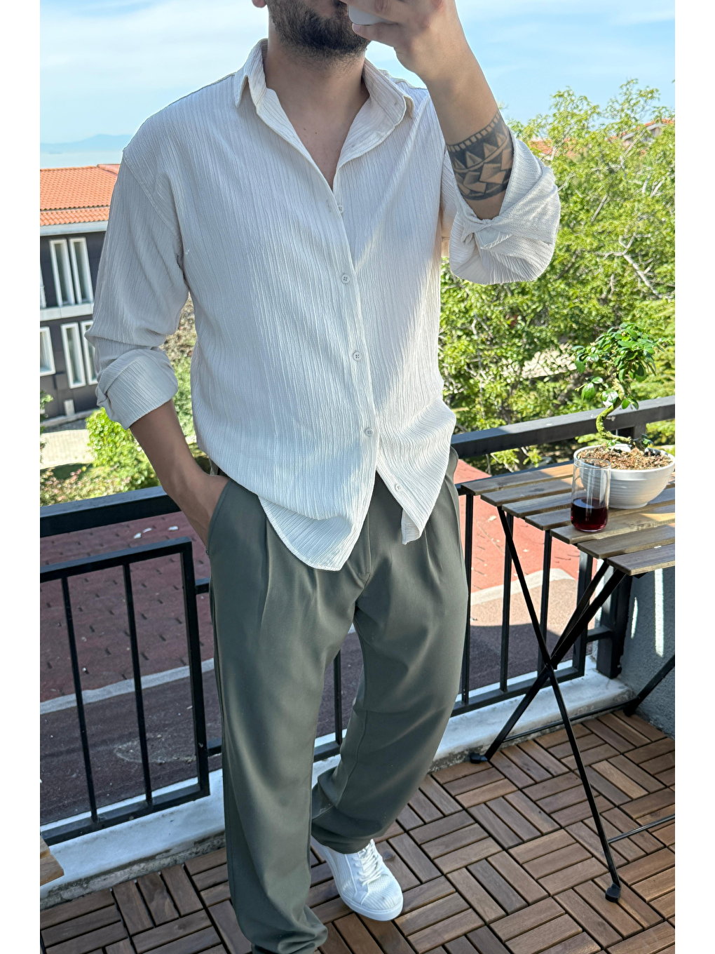 Tam Kalıp Bürümcük Kumaş Gömlek Zümrüt Beyaz-2