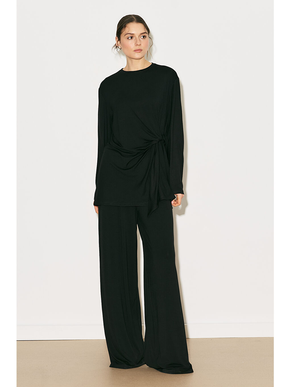 Easy Bağlama Detaylı Bluz Siyah-3