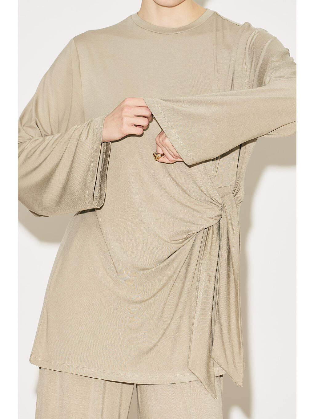 Bej Easy Bağlama Detaylı Bluz Taş-2