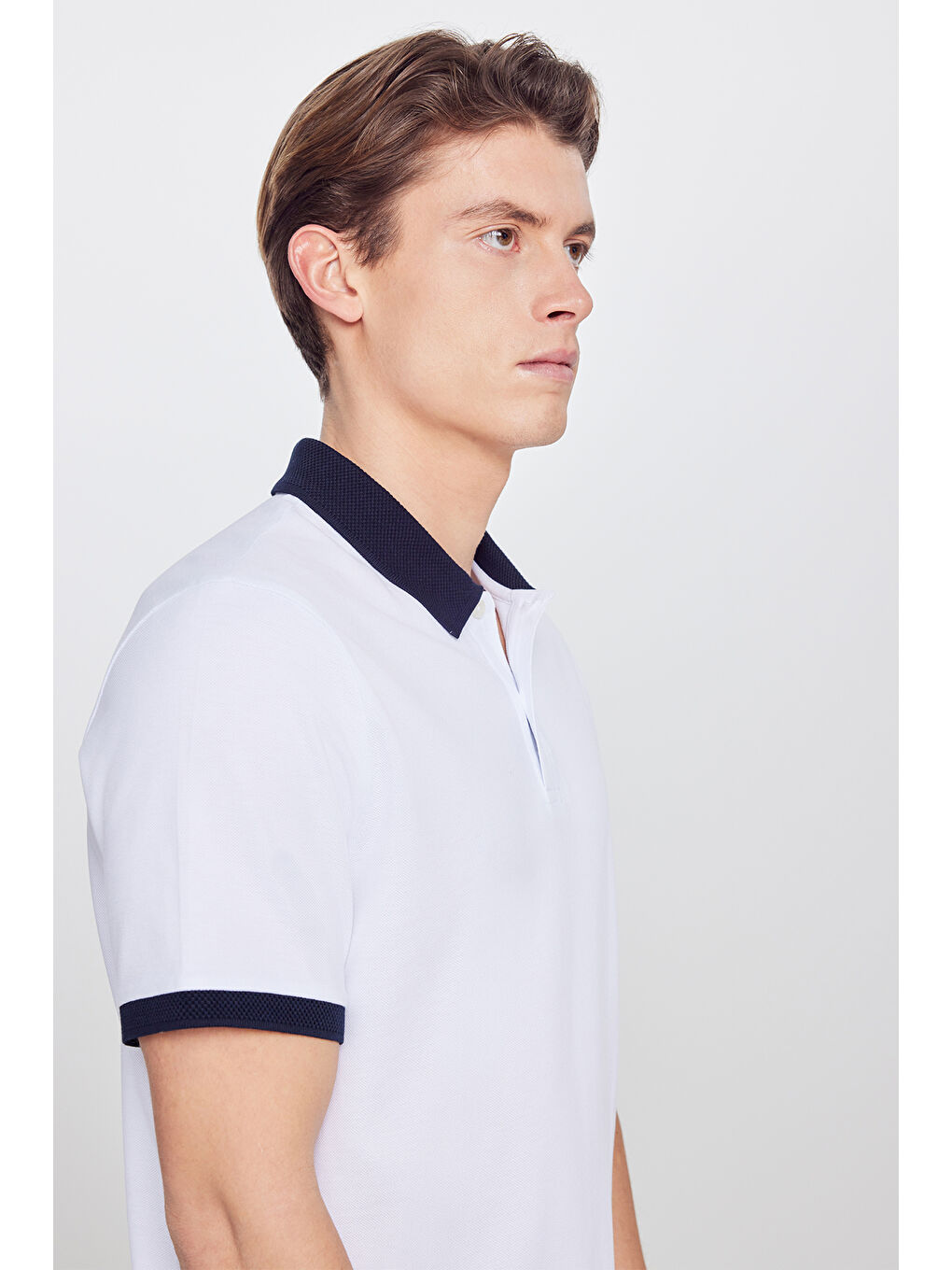 Erkek Beyaz-Lacivert %100 Pamuk Slim Fit Dar Kesim Polo Yaka Tişört-3